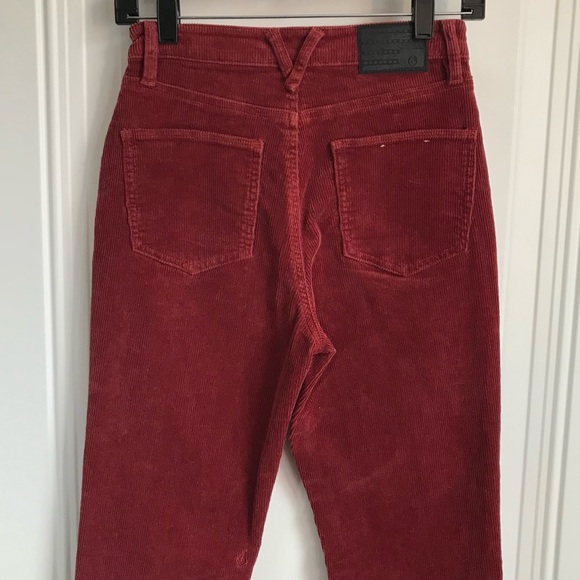 VOLCOM Women’s 25 Rust Crimson Corduroy Stoned Bootleg Boot Cut Pants in EUC - Picture 10 of 16